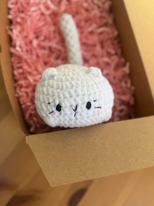 Small crocheted cat